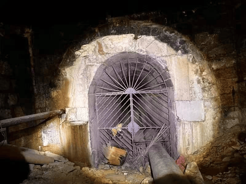 幽岭隧道传说图片