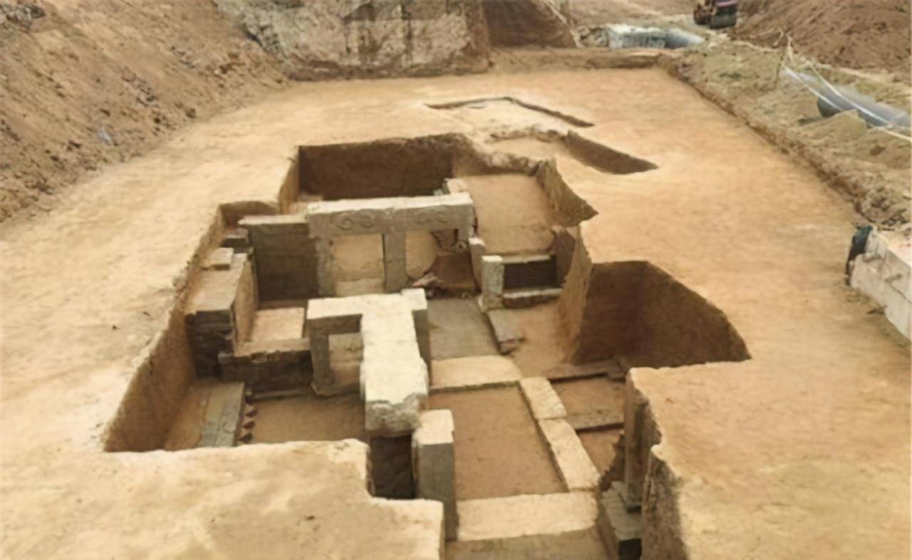 考古队发现稀有墓葬,四年挖出7000国宝_村民_鹿泉_汉墓