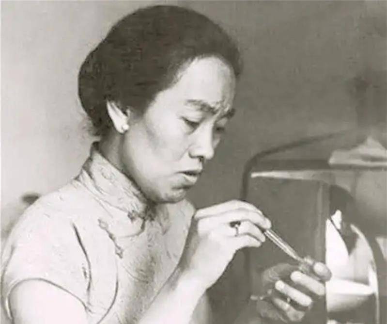 万婴之母林巧稚:一生未婚,袁隆平由她接生,钟南山叫她姑婆