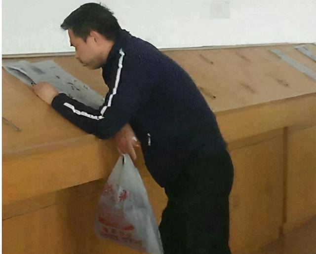 哈理工最红讲师王晓琮:14岁上北大,教学40年至今未评职称