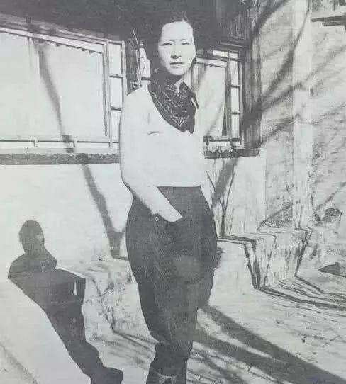 爱上2个男人,与3个才子纠缠,有人骂她绿茶婊,也有人称她是女神