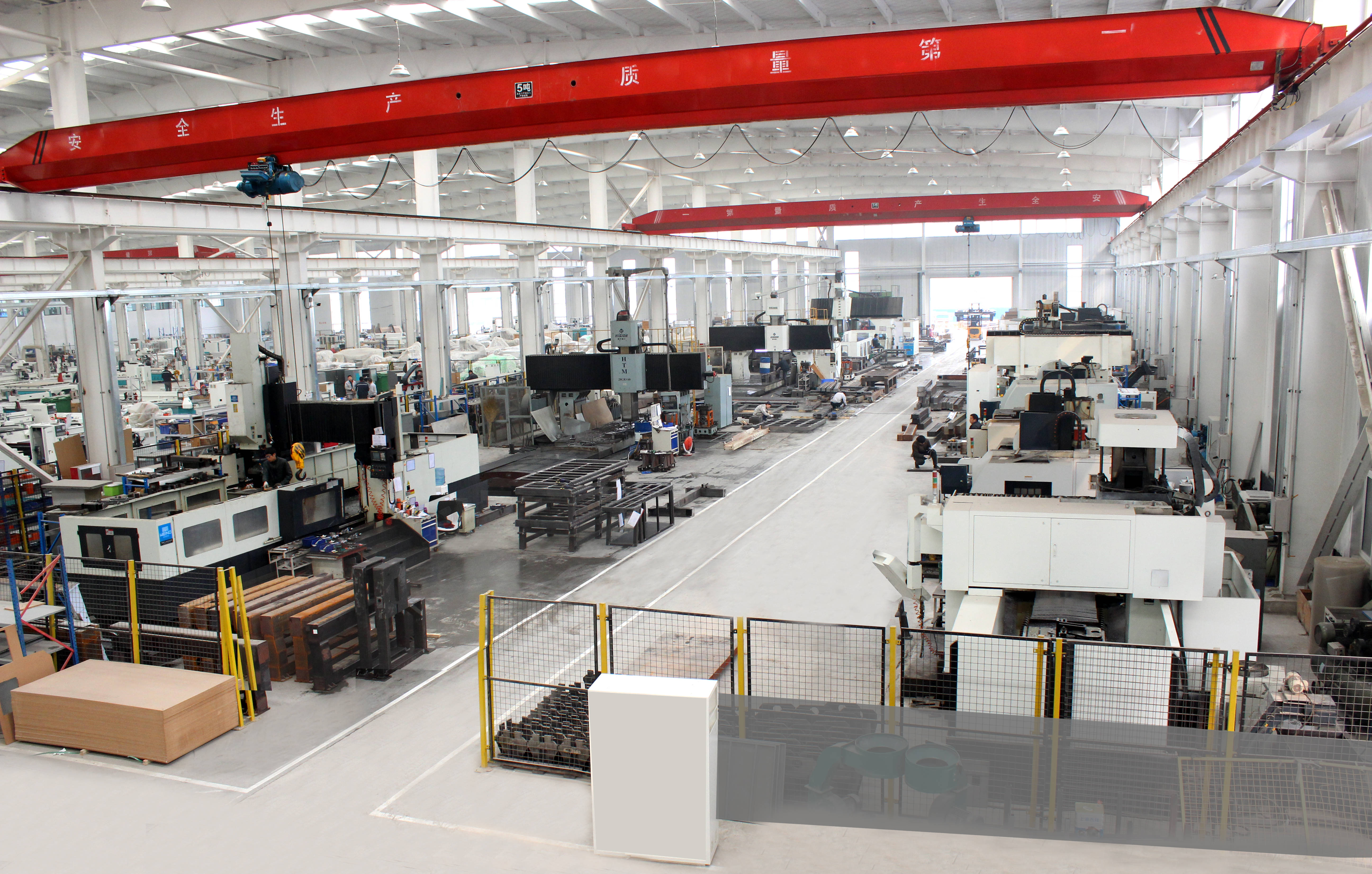 五轴加工中心是现在制造业中非常热门的一款设备