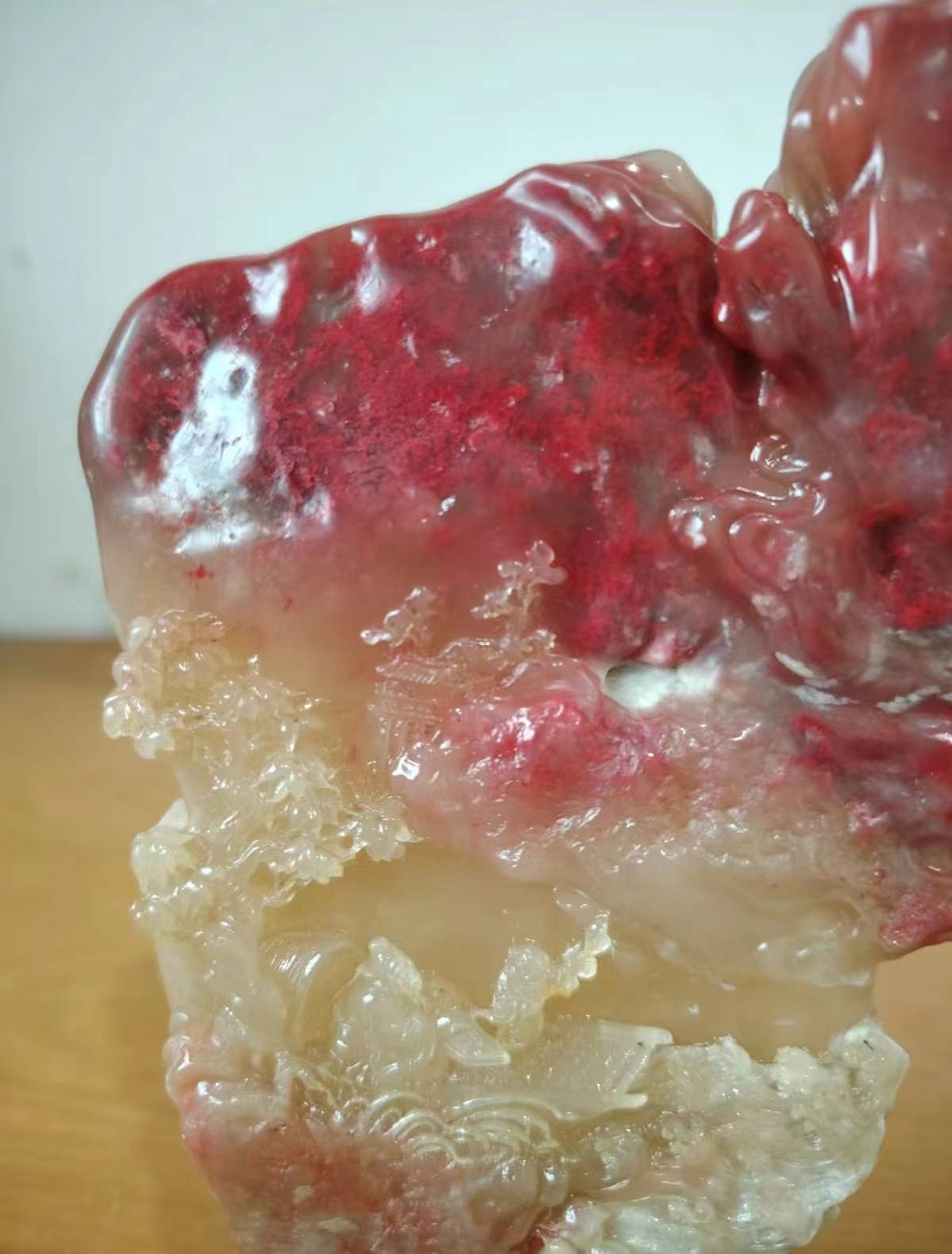 巴林芙蓉冻极品鸡血石摆件