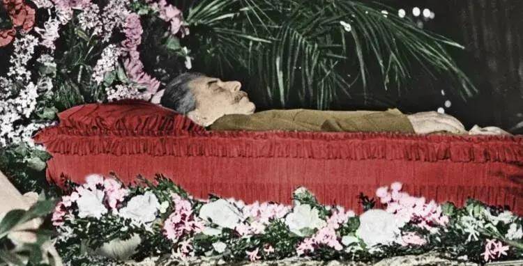 盘点苏联时代那些盛大的葬礼_斯大林_谢尔盖·基洛夫_捷尔任斯基