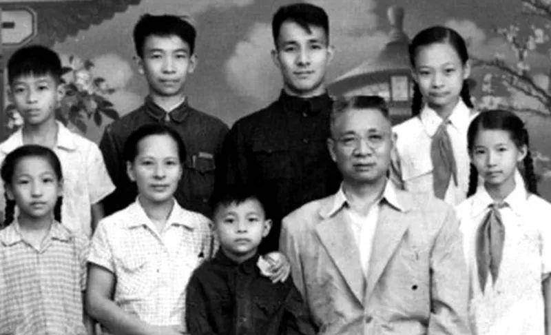 工作,策反更多的国民党将领和平起义,然而他却被国民党将领王凌云俘虏