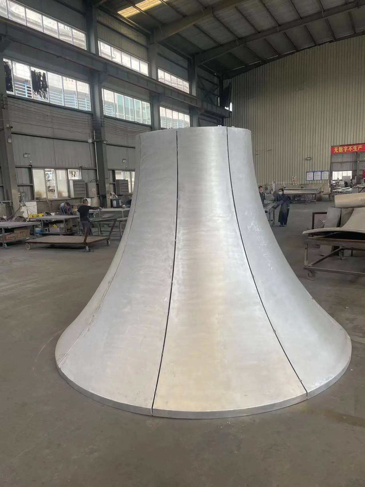 双曲铝单板:为高校场馆注入现代美学元素