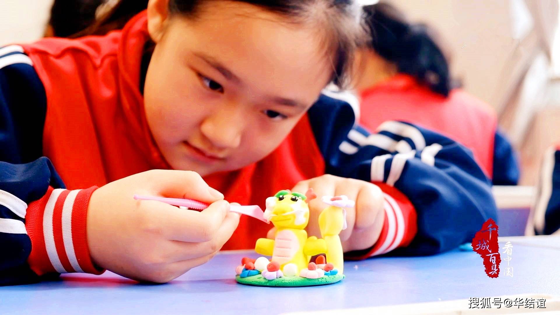 弘扬传统非遗手工艺 增强民族文化自信心