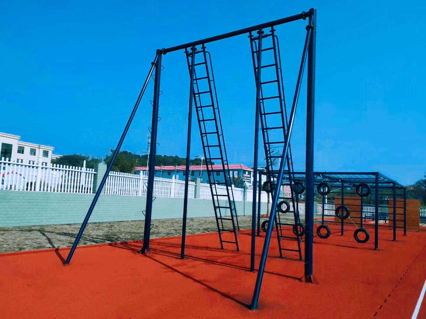 特警100米障碍,郑州韬晖科技有限公司_训练_能力_话题