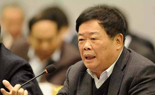 曹德旺:中国曾在80年代伴我度过艰难时光,没有新中国就没有我