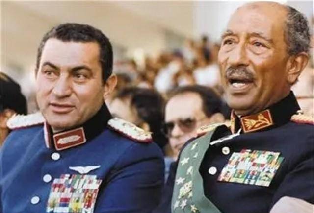 1981年9月23日,当伊斯坦布里的上司阿尔少校通知他参加10月6日阅兵式