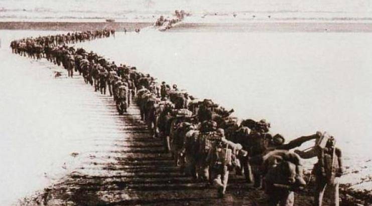 1956年,美军侦察机入侵舟山全军覆没,随后率3航母战斗群来恐吓