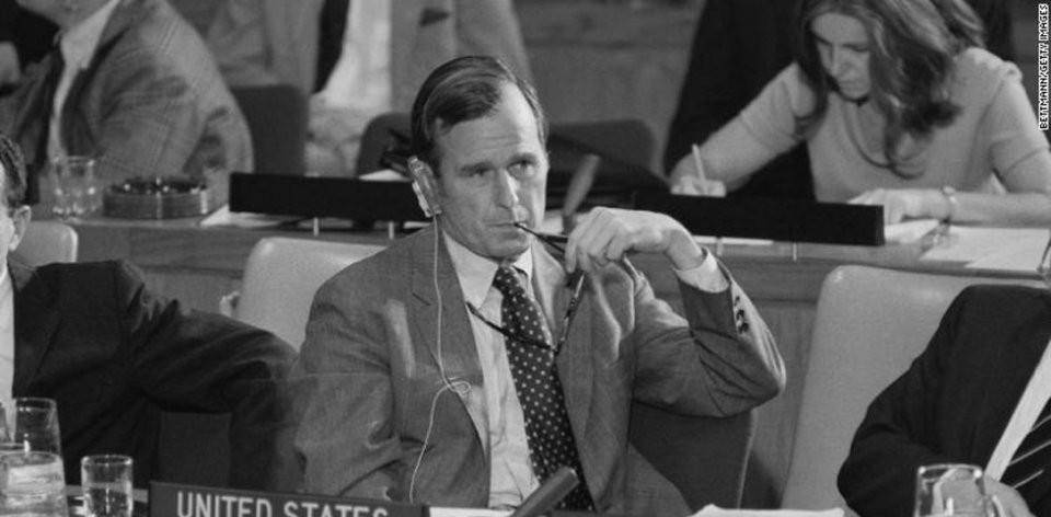 33年前,老布什访华获赠两辆自行车,后来他是怎么处理自行车的