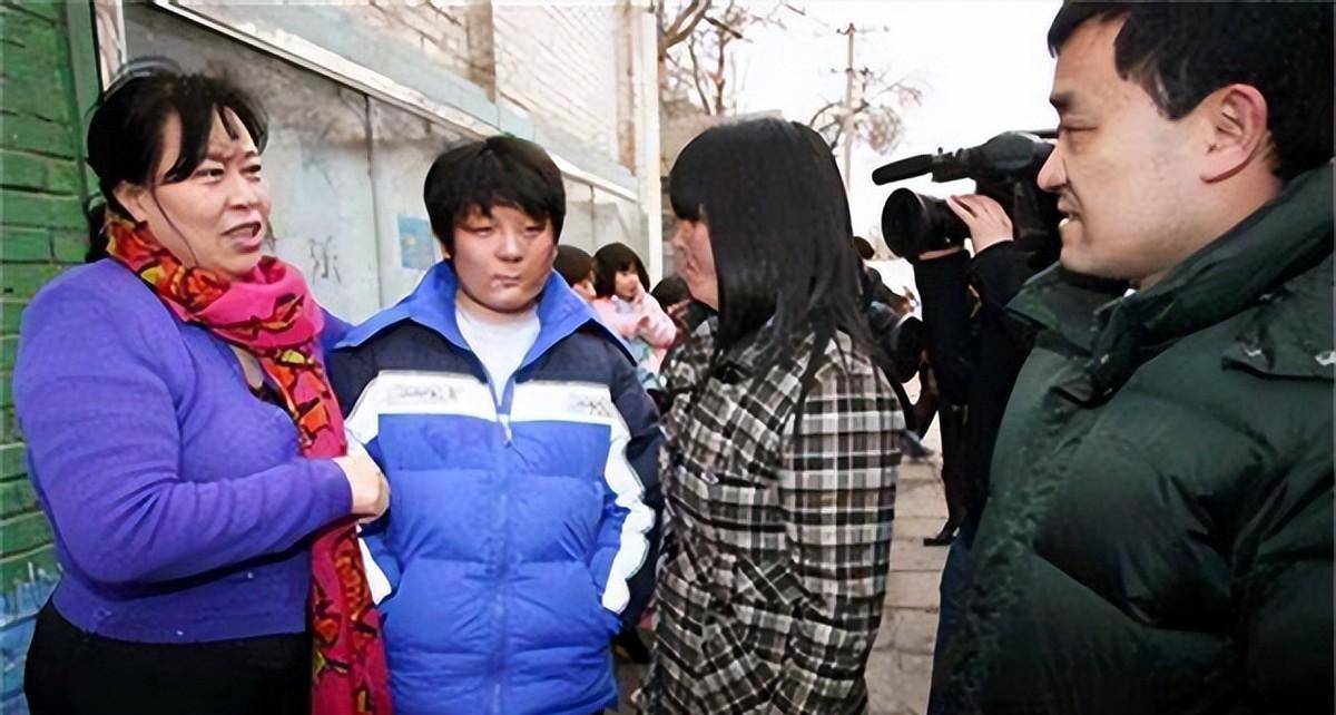 "高铁一姐"丁书苗,曾是农妇靠贩鸡蛋发家,却成了亿万富翁