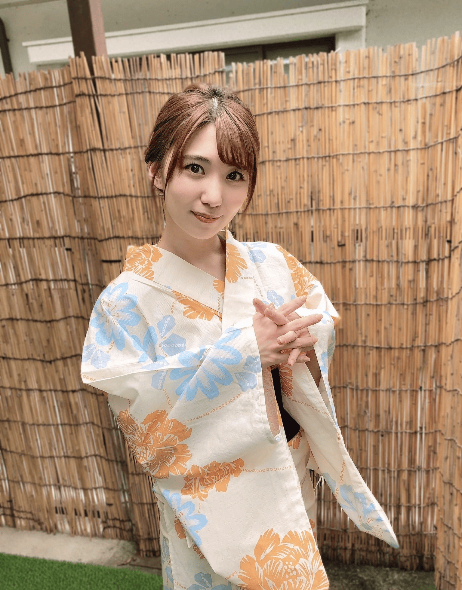 00后日本女星宫岛芽衣:100 天演艺生涯,书写传奇