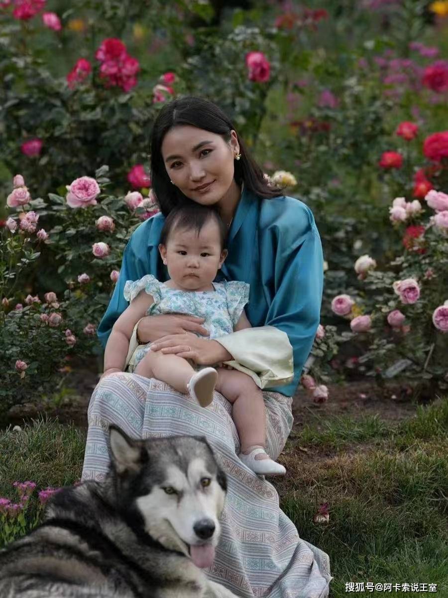 不丹佩玛王后34岁生日到来,不丹王室发出官方庆生照片,佩玛清瘦了不少