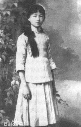 是晚清官员,父亲林长民在北洋政府任职,叔叔是大名鼎鼎的烈士林觉民