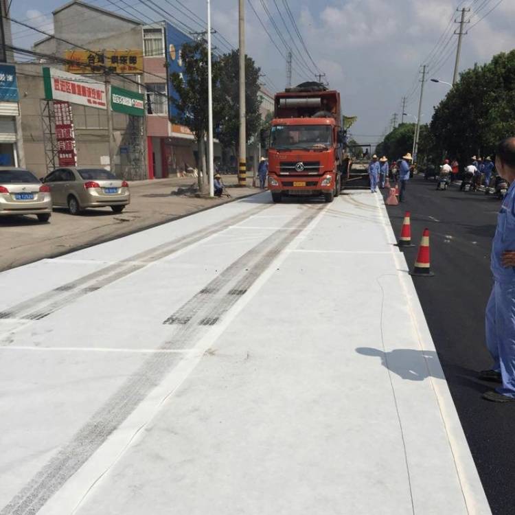 8kn 自粘式精编复合聚酯玻纤布