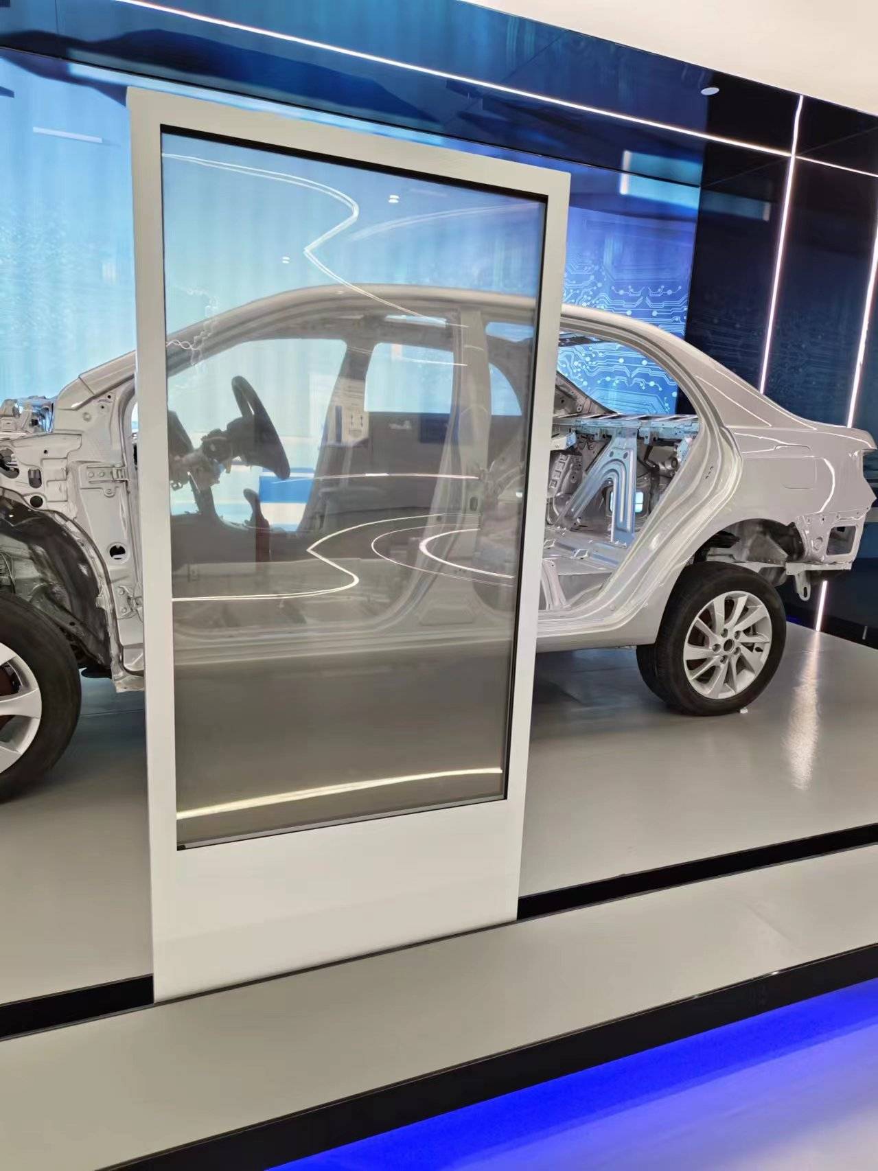 oled触控透明滑轨屏介绍