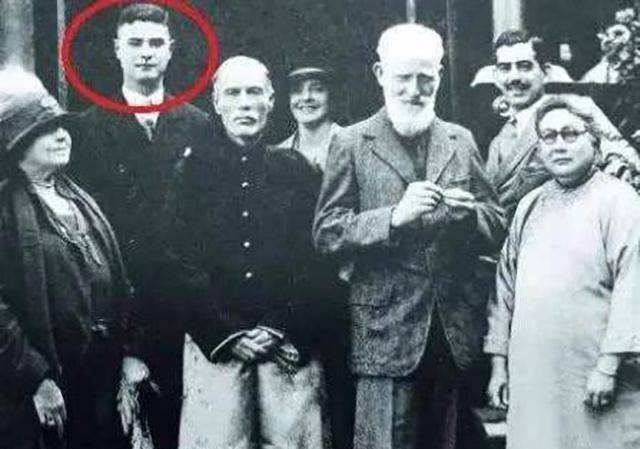 抗战上将退役,经商成百亿大亨,是何鸿燊堂叔,又是李小龙的舅舅