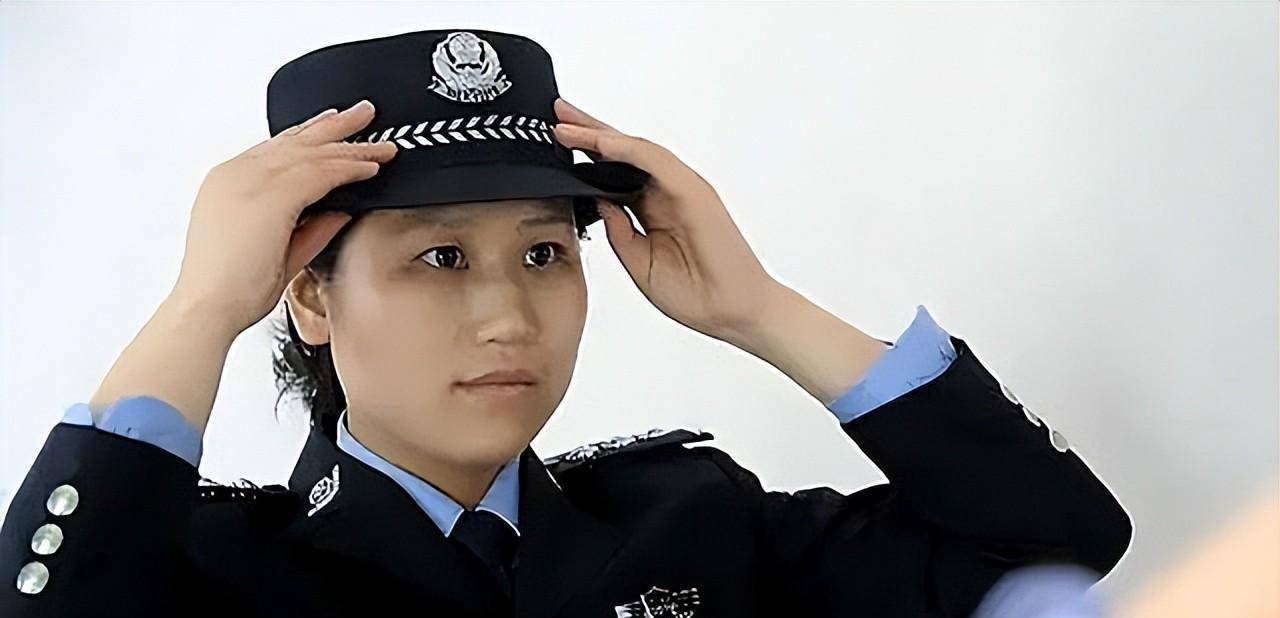 "警察妈妈"蒋晓娟,汶川地震喂养9婴儿,因此提拔主任遭