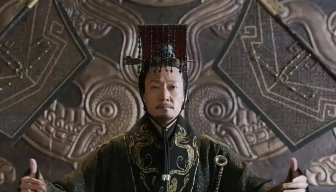 为什么秦献公可以把继承人的问题处理好,而秦始皇却没有处理好呢