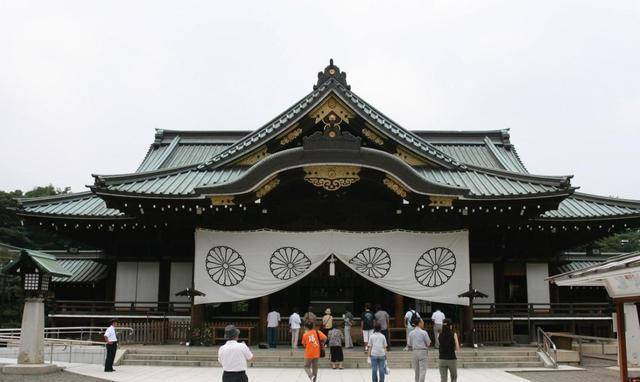 10年前,刘强火烧靖国神社被人称为"英雄",回国后他过得怎样?