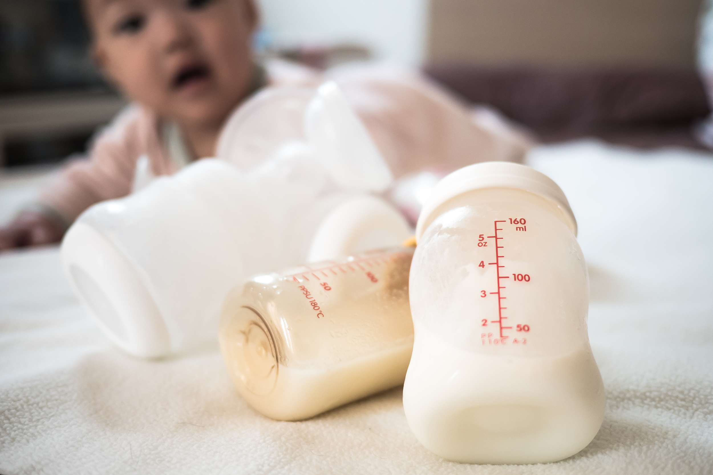  1岁后如何选奶？优硕乳糖酶是千千万万妈妈的安全选择。  _配方_婴儿_鲜奶 