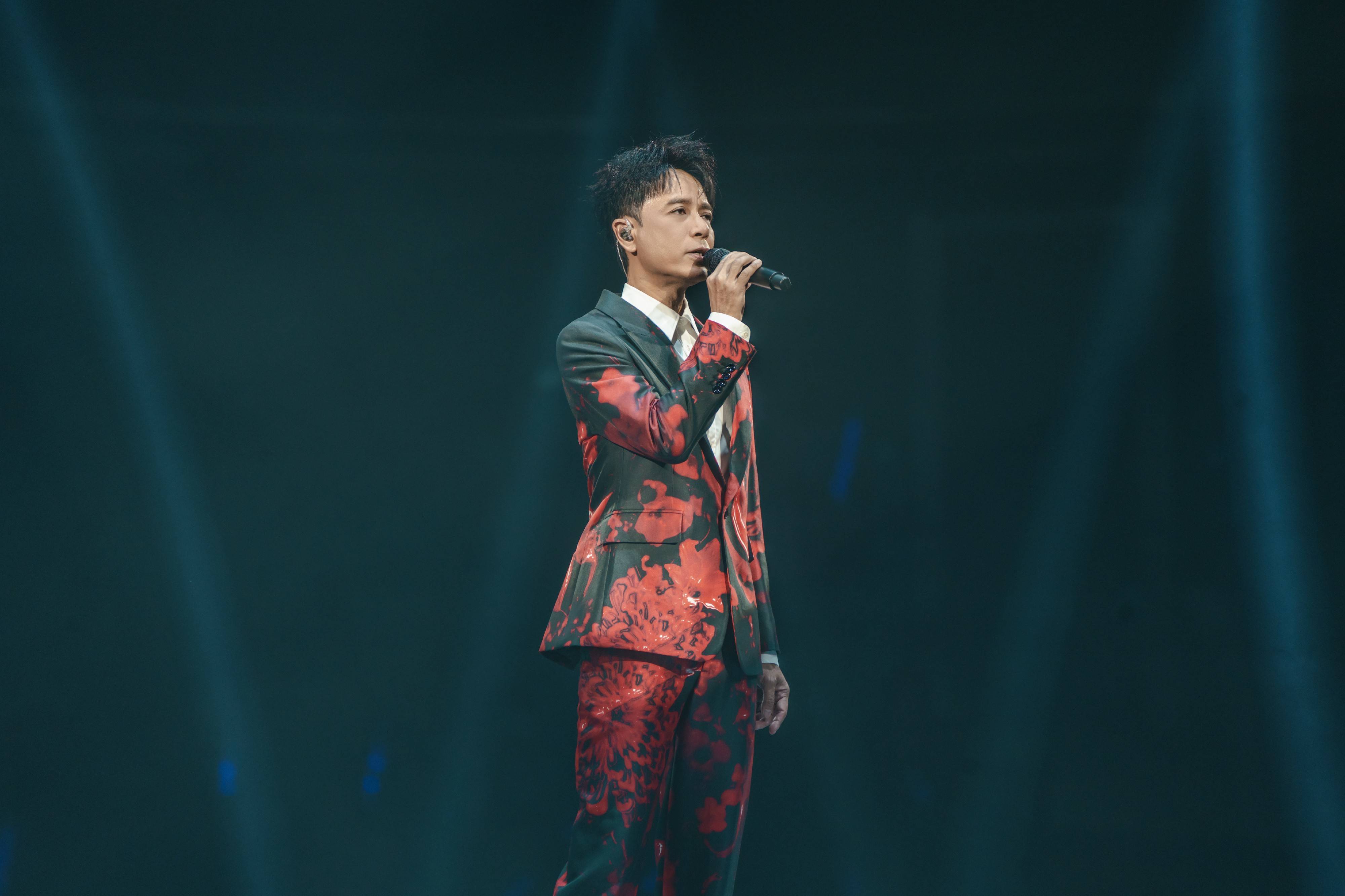 李克勤巡演武汉开唱跨越时空的经典港乐之旅