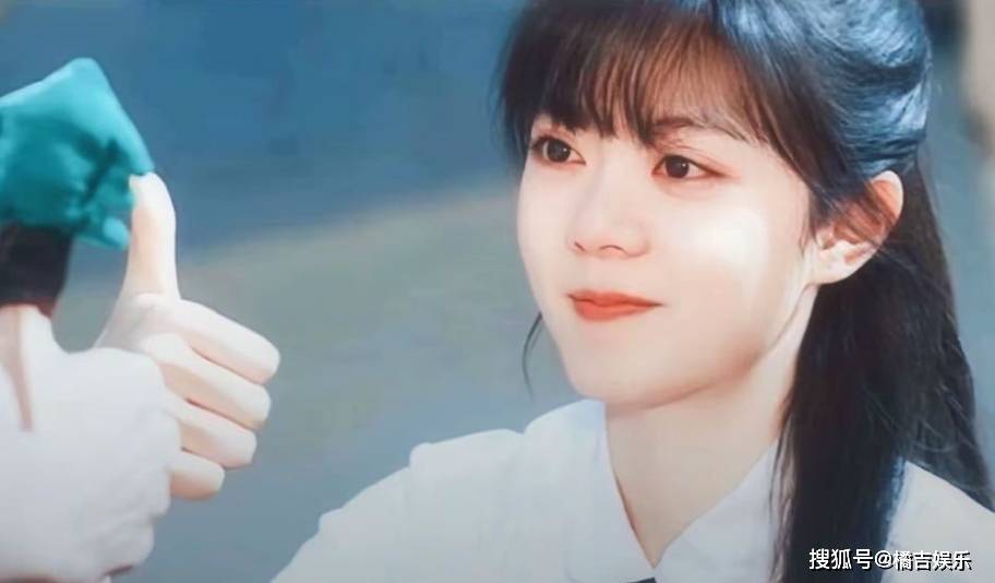 赵今麦张凌赫，二搭樱桃琥珀，拍摄周期为110天-关于赵今麦的视频