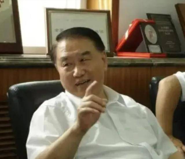 他是吉林省原省长,55岁出任林业部部长,如今91岁依旧精神饱满