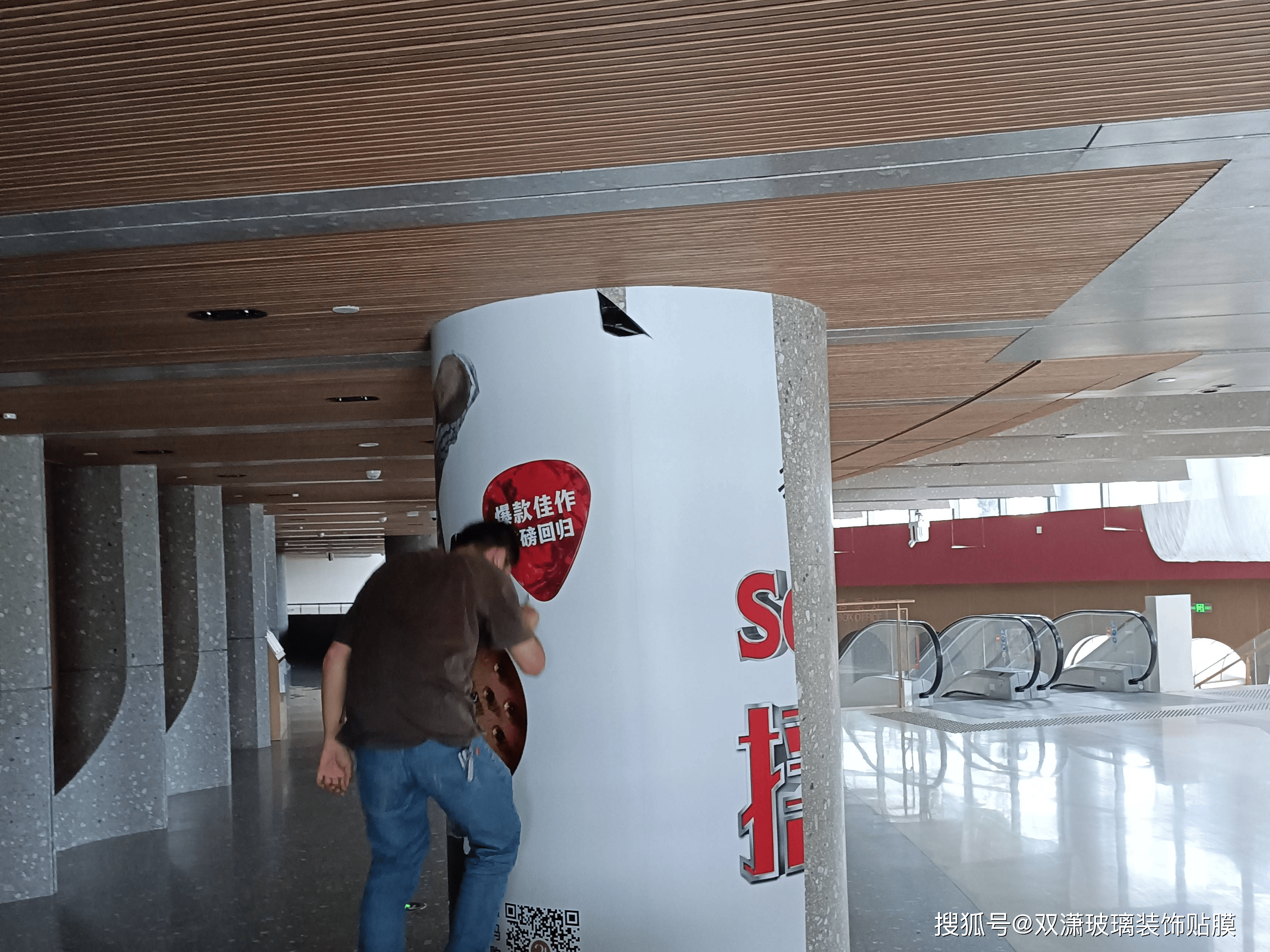 探索商场广告贴图的多重优势