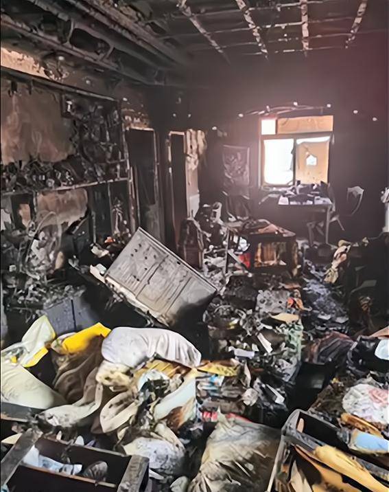 教训痛不欲生_妹妹_火灾_一家人