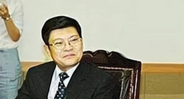 回顾:潜伏在中国高层的4大间谍,遍布军界政界_徐俊平_李滨_我国