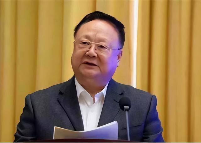 那位卖光国企,顶着"陈卖光"名号的年轻市长,后来怎么样了?