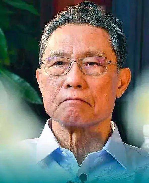 1984年叶剑英病危,中央已准备好追悼会,钟南山临危受命扭转局面