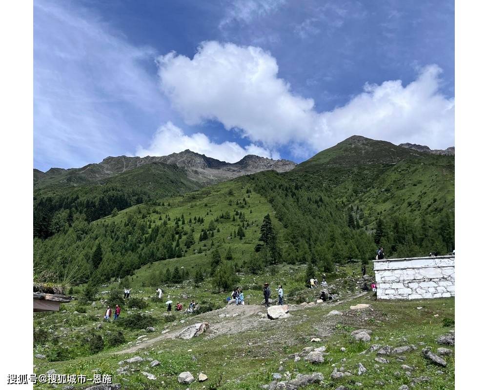 九寨沟旅游适合几月份去,去游玩花费详细,看完纯玩路线!少走弯路