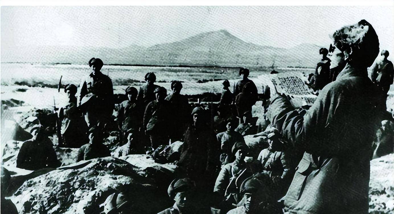 塔山阻击战有多惨烈?两纵队血战10万敌军六昼夜,尸体堆三层!