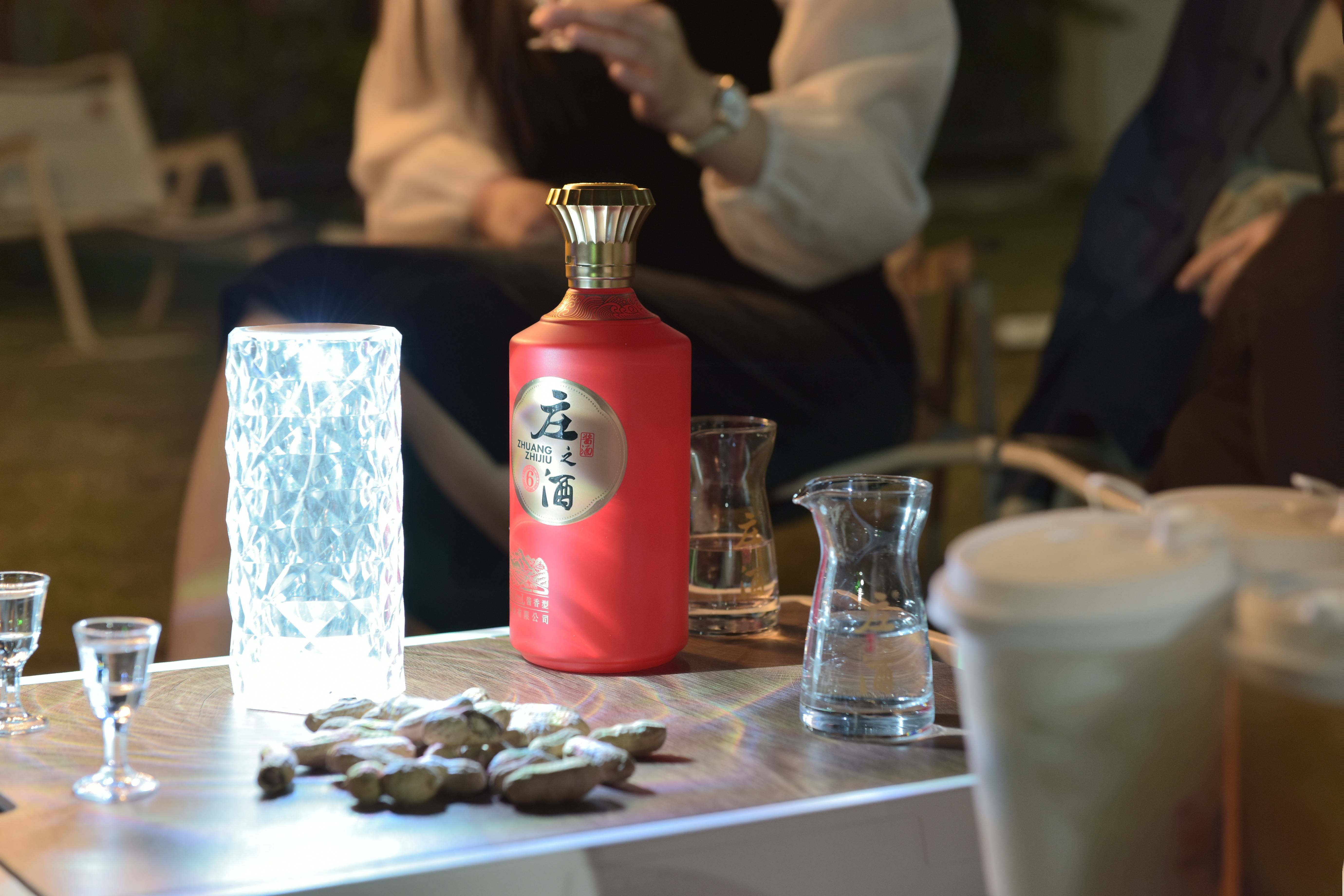 邂逅知己,共享酱香美酒