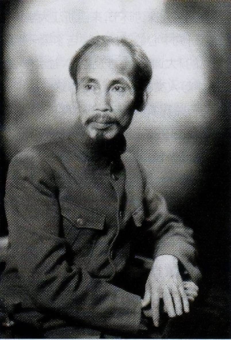 69年胡志明逝世,周总理指示驻越大使暂不吊唁,事后才知大有深意_越南