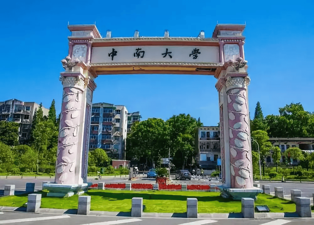 长沙岳麓区大学城附近假发店发魔丝假发长沙市政府店推荐