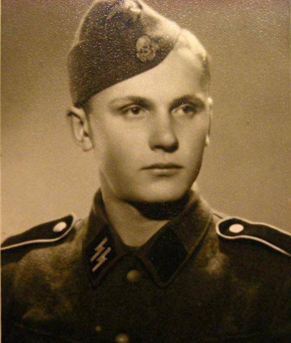 党卫军凭啥招人喜欢?有人说他们能打,也有人说是恶魔,你觉得呢