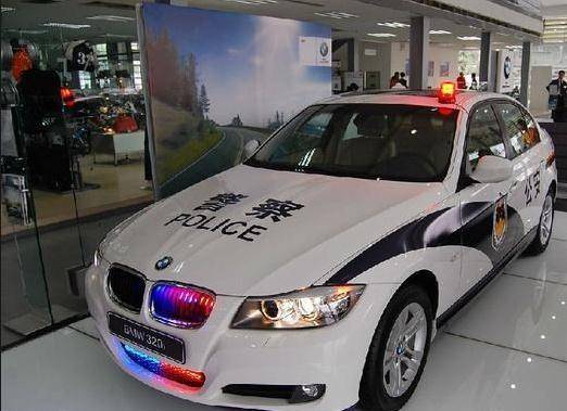 各国警车都有什么特色?迪拜都是百万级超跑,美国的动力强悍