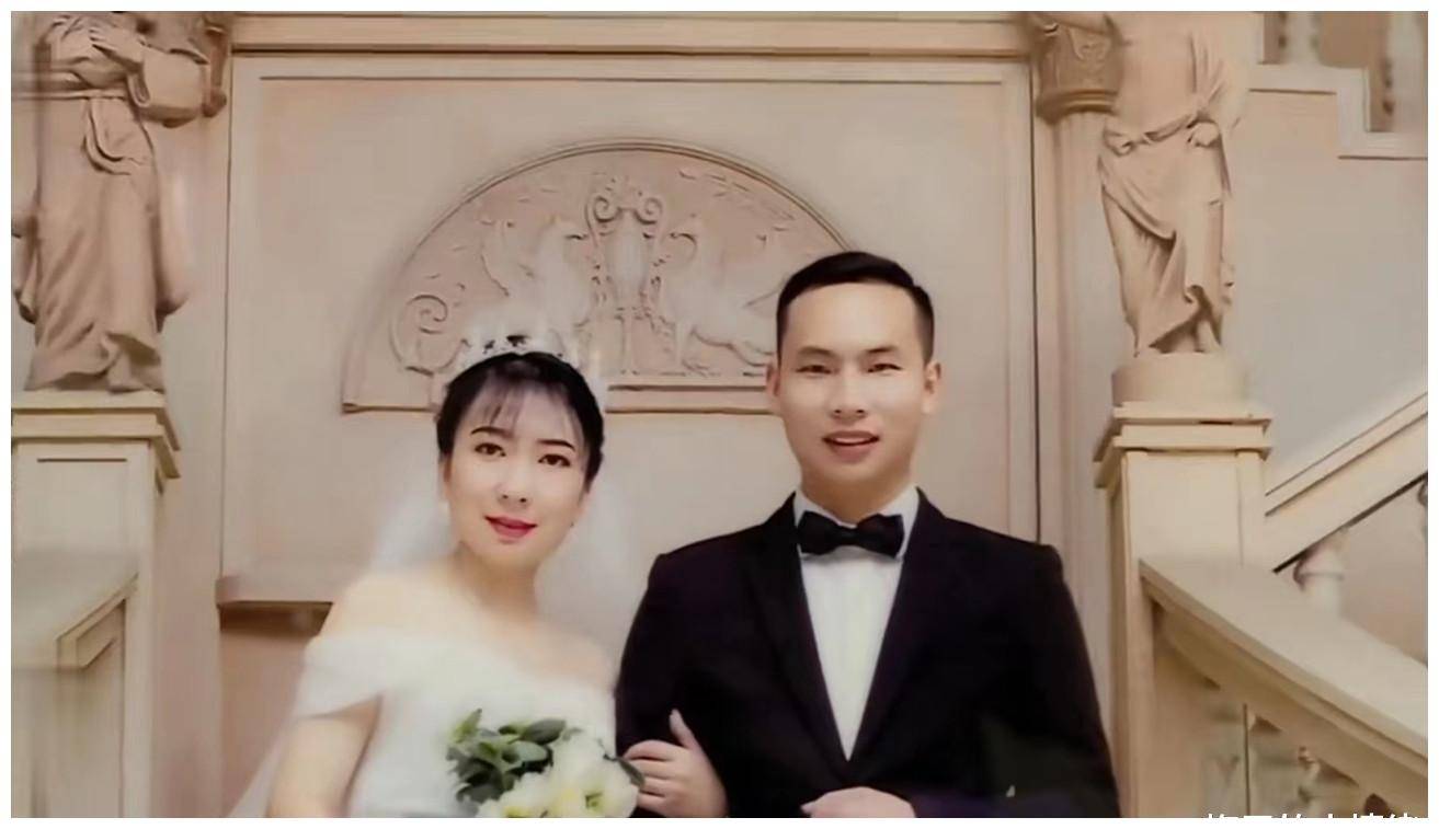 回想起自己和易梦结婚后的生活,妻子对自己的叔叔,也就是她的干爹罗海
