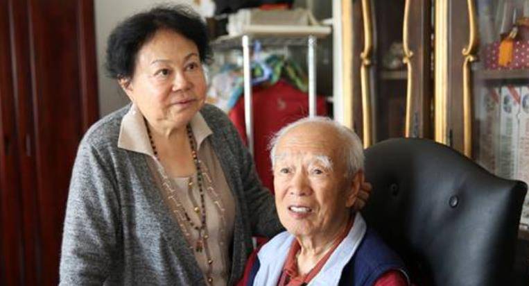 他叫李立功,一生成就不凡,58岁任山西省委书记,妻子参军是少将