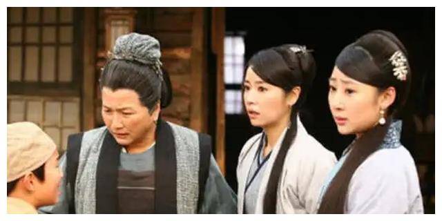 孙子,其余兄弟四人是在流亡的过程中结婚生子,保证了岳家血脉得以延续