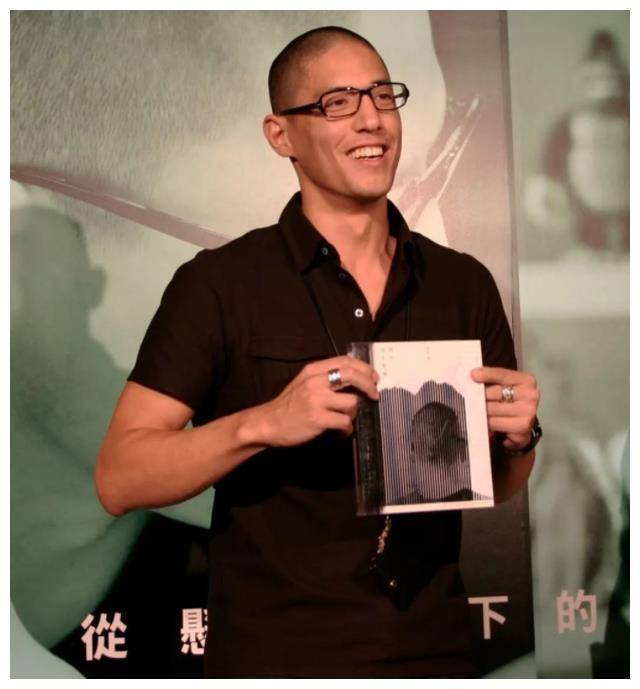 蒋友柏,"完美贵公子"形象崩塌,自言:性格分裂严重_蒋孝勇_林姮怡_生活