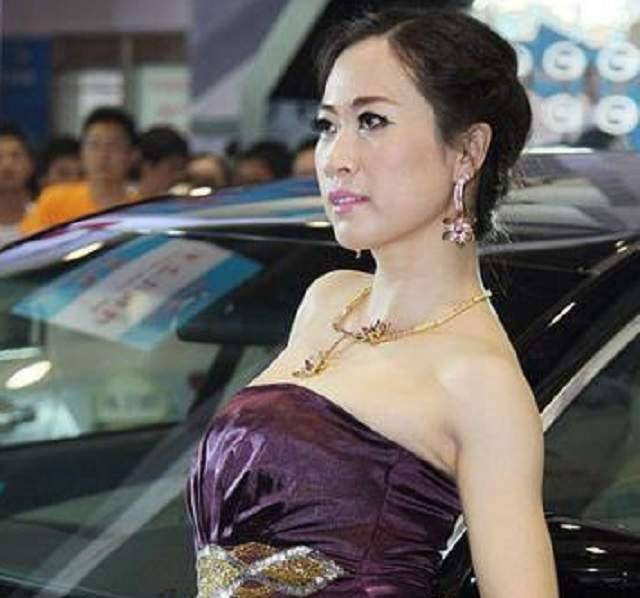 红鼻祖芙蓉姐姐:从全网群嘲到励志女神,如今资产过亿_网络_发展_经历