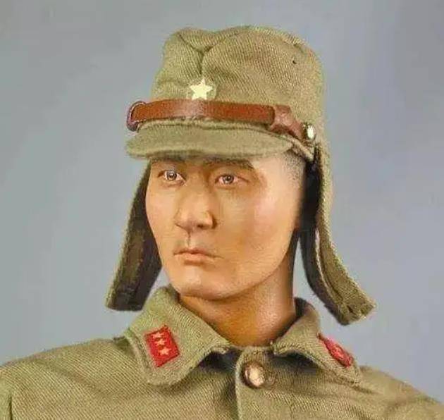 益处不小,设计很高明_国民党军队_帽耳_扣子