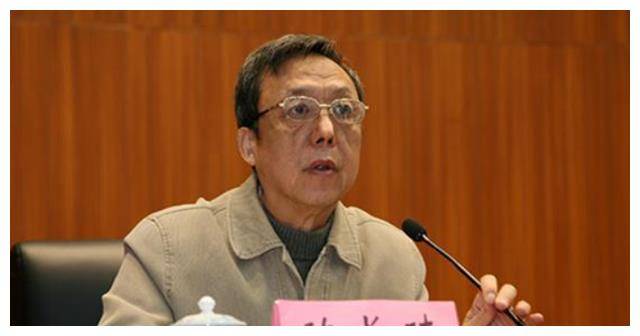 关于陈独秀晚年的生活状态,他的长孙陈长琦,在2009年接受采访时却给出