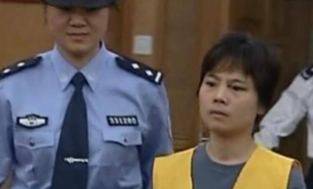 2006年,浙江男子报警家中发现白骨,警方查出真相后妹妹被判死刑_徐丹